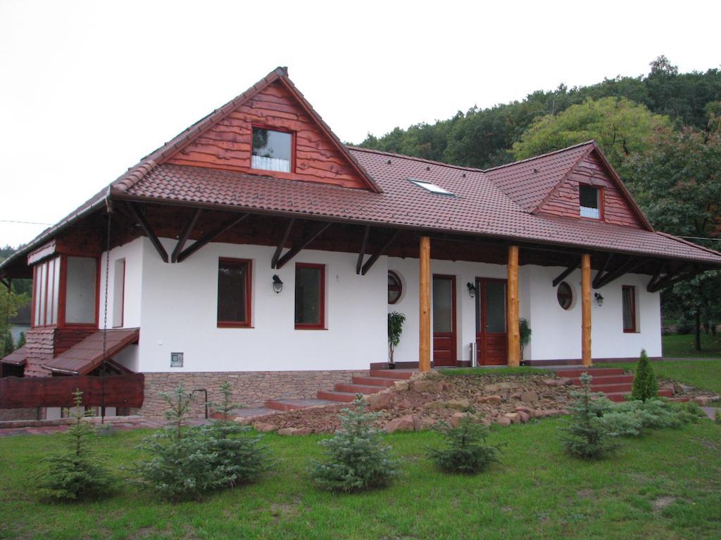 Zoeldvar Villa Bogács Rum bild