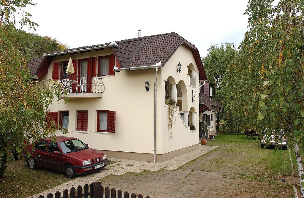 Zoeldvar Villa Bogács Exteriör bild